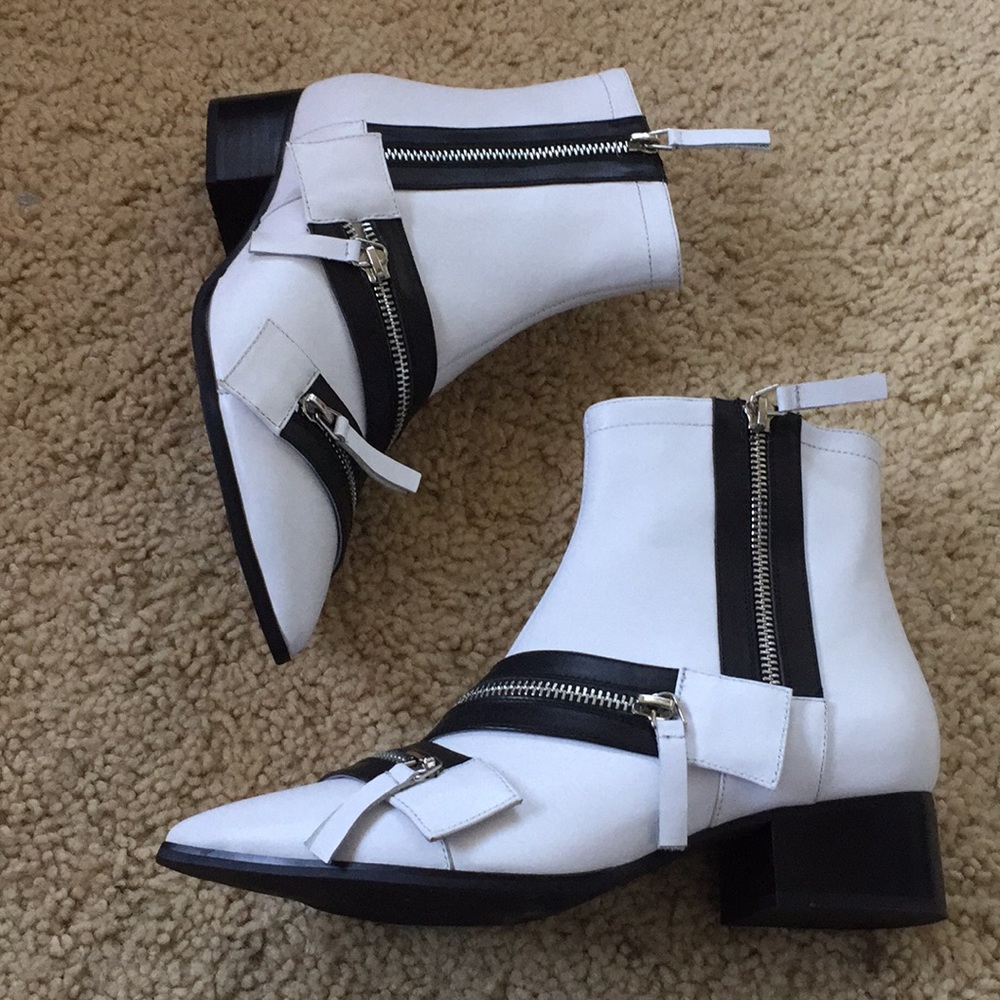 Jeffrey Campbell Ankle bootie with zipper - Picture 3 of 5